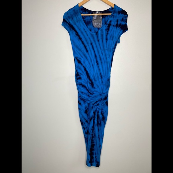 Young, Fabulous, & Broke Araya Tie-die Max Dress - Picture 6 of 9